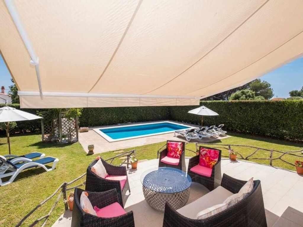 VILLA JARAMA Elegante chalet moderno cerca de la playa Binibeca Exterior foto